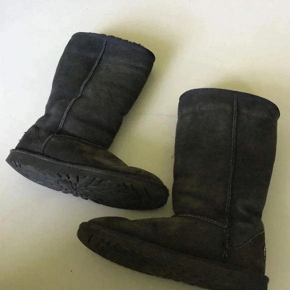 Ugg Classic tall boots black suede fleece lined Size 5 - Picture 3 of 7